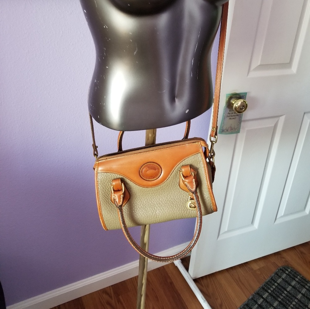D&B vintage crossbody